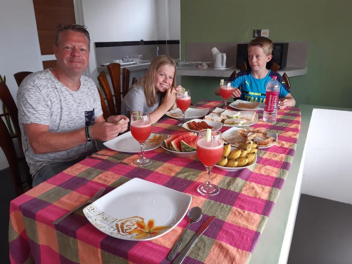 Dinuli Home Stay Ахунгалла Экстерьер фото
